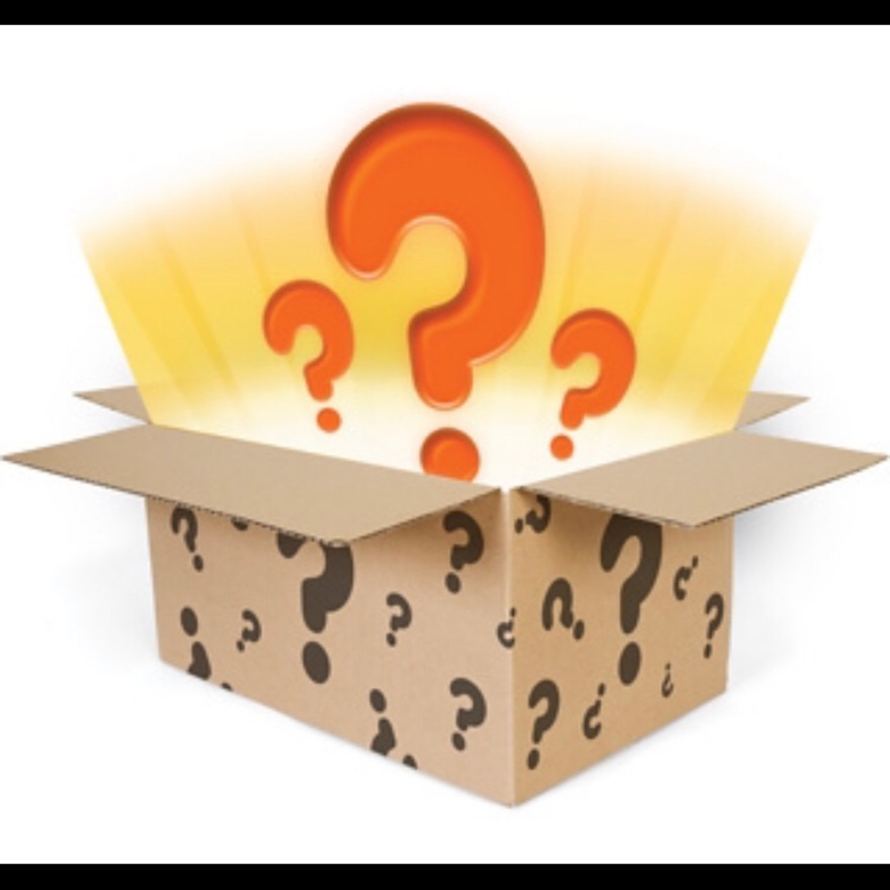 Reseller Mystery Box of 6 items Mixed sizes